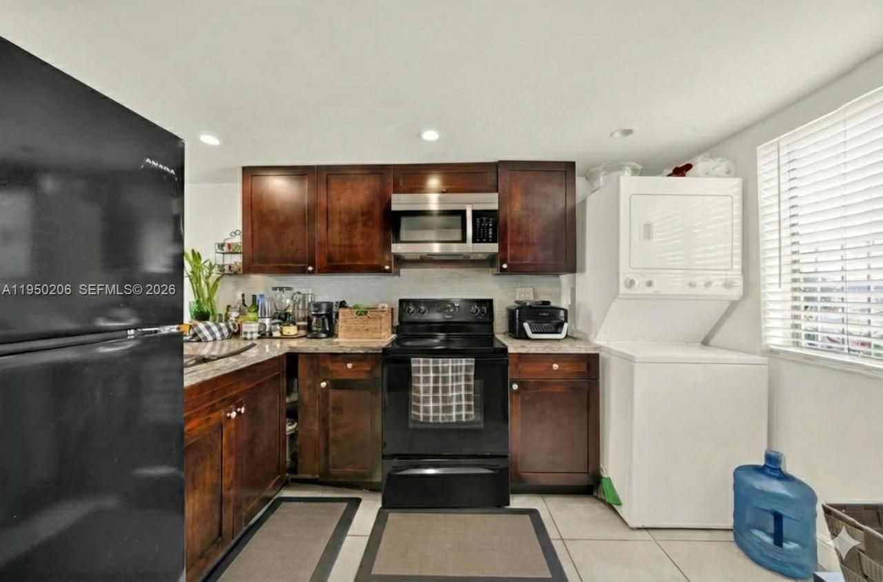 10810 NW 7th St, Unit 6B, Miami, FL 33172 Photo