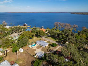 521 N LAKE Street, Crescent City, FL 32112