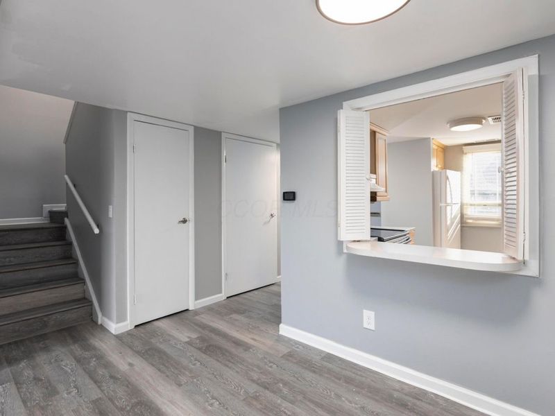 1030 Galliton Court, Unit H, Columbus, OH 43220 Photo 13