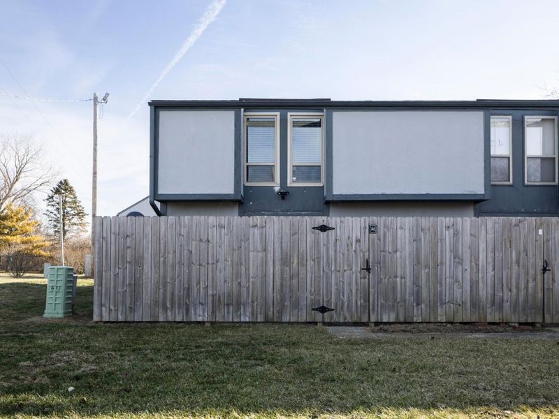 1030 Galliton Court, Unit H, Columbus, OH 43220 Photo 33