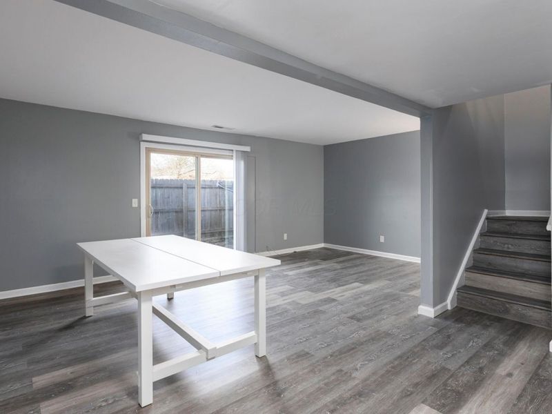 1030 Galliton Court, Unit H, Columbus, OH 43220 Photo 6