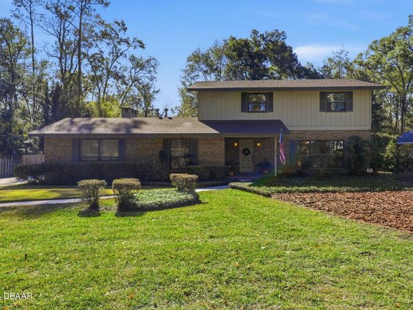 3021 NW 10th Place, Gainesville, FL 32605