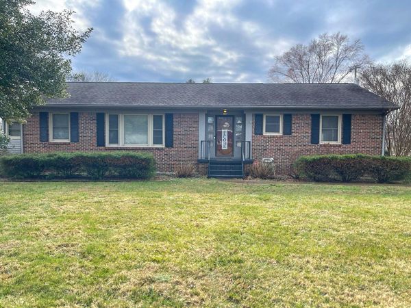 204 8th Ave SE, Winchester, TN 37398