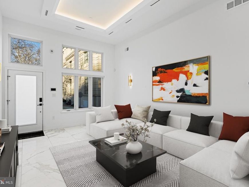 2130 Spring Street, Philadelphia, PA 19103 Main Photo