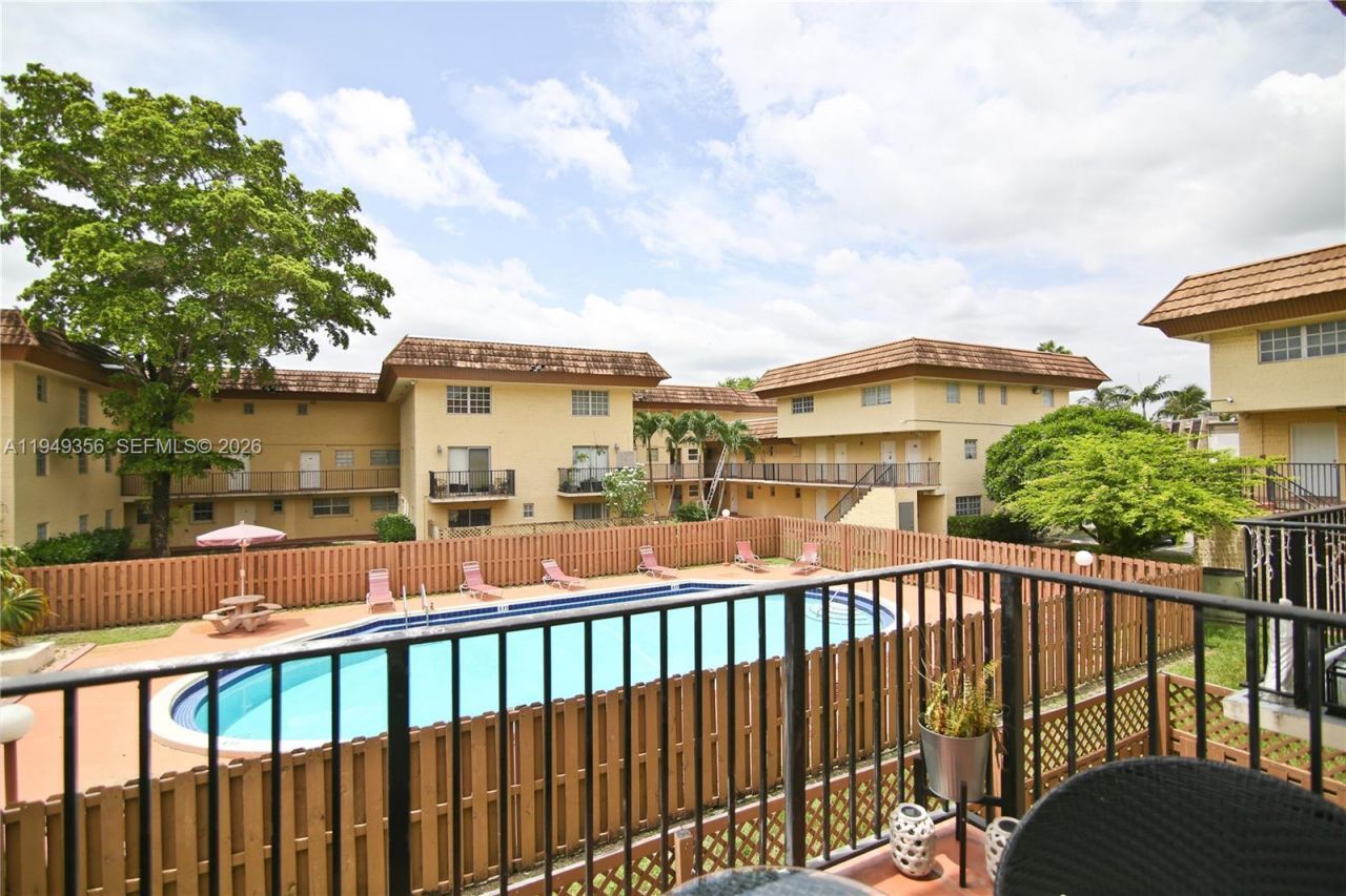 8500 SW 109th Ave, Unit 6-223, Miami, FL 33173 Photo