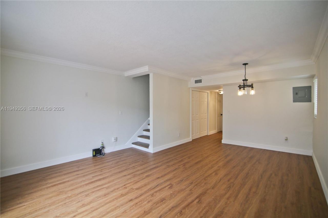 8500 SW 109th Ave, Unit 6-223, Miami, FL 33173 Photo