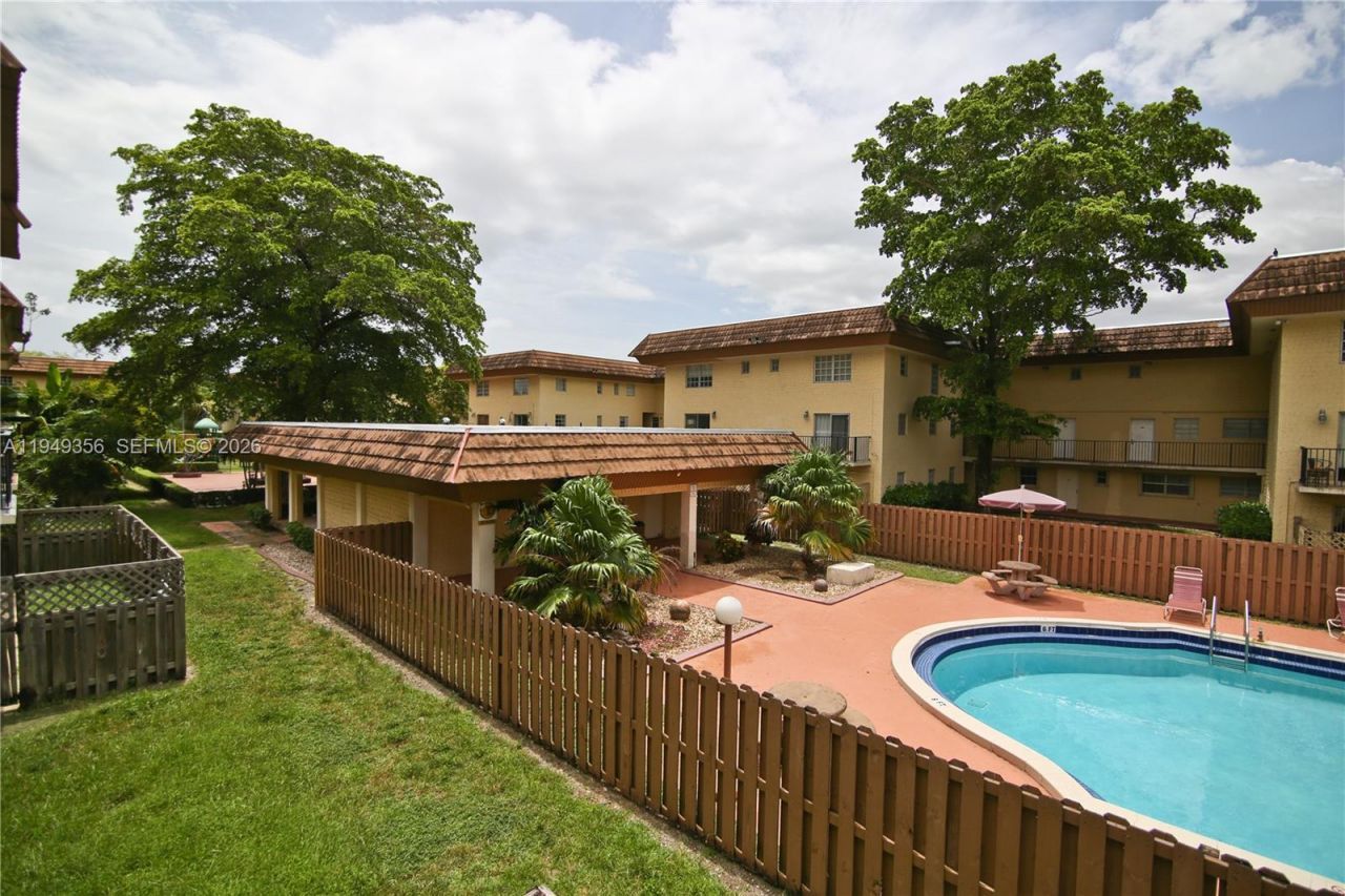 8500 SW 109th Ave, Unit 6-223, Miami, FL 33173 Photo