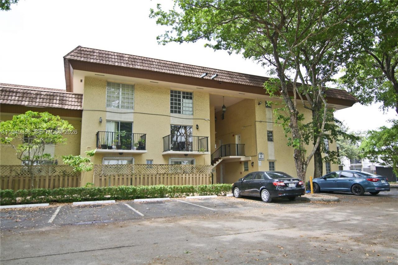 8500 SW 109th Ave, Unit 6-223, Miami, FL 33173 Photo