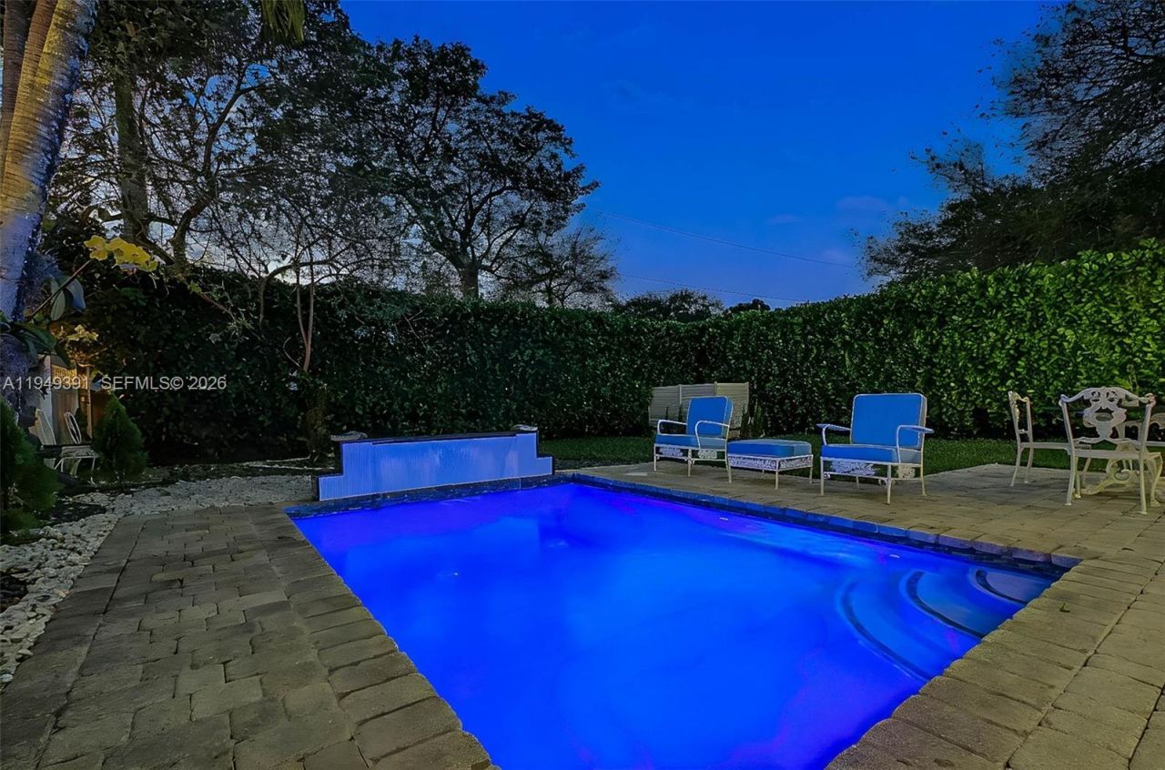 10530 SW 77th Ave, Unit 1, Pinecrest, FL 33156 Photo