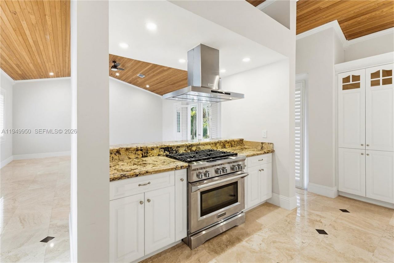 6200 SW 130th Ter, Pinecrest, FL 33156 Photo