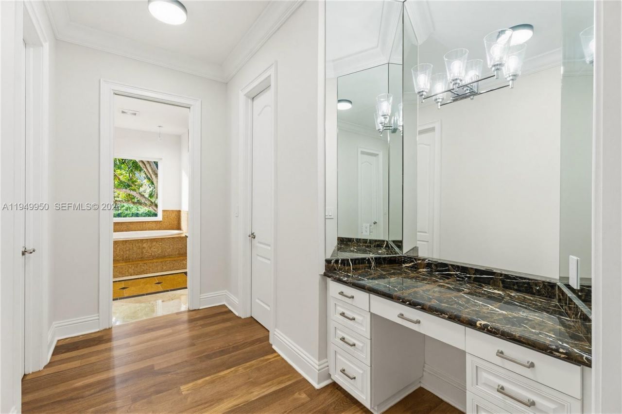 6200 SW 130th Ter, Pinecrest, FL 33156 Photo