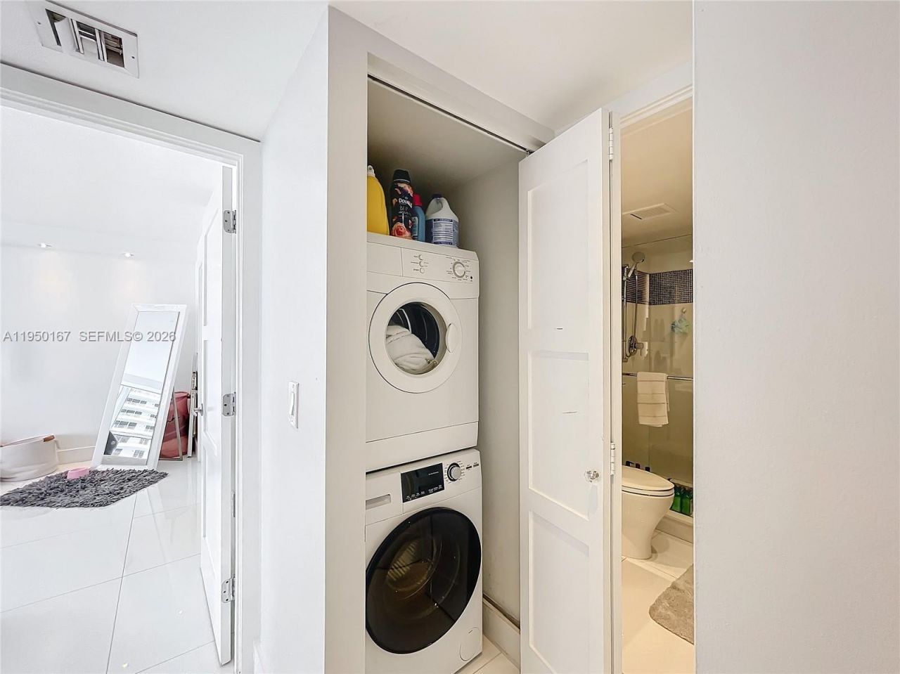 600 NE 36th St, Unit 703, Miami, FL 33137 Photo