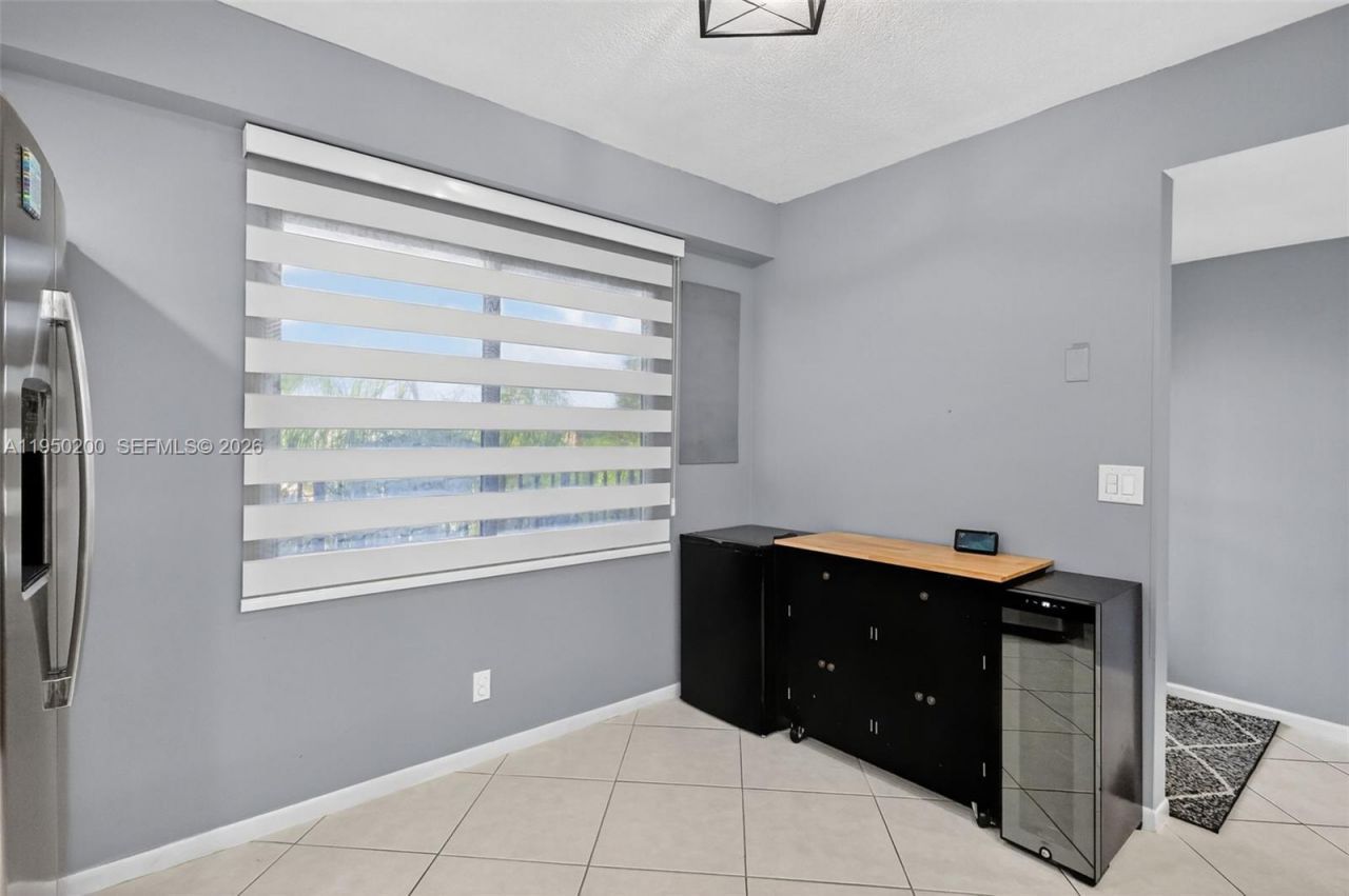 13100 SW 11th Ct, Unit 407C, Pembroke Pines, FL 33027 Photo