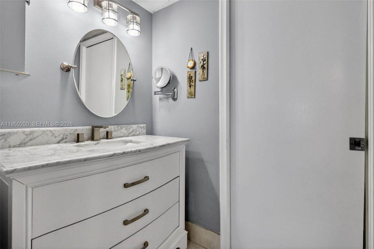 13100 SW 11th Ct, Unit 407C, Pembroke Pines, FL 33027 Photo