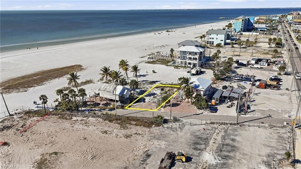 67 Miramar St, Fort Myers Beach, FL 33931 Photo