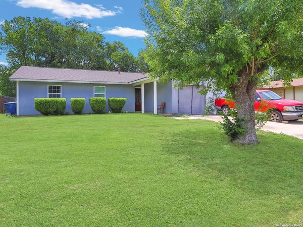 7730 Pipers View, San Antonio, TX 78251