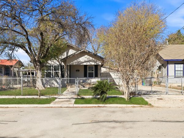 319 Roslyn, San Antonio, TX 78204