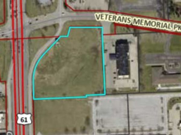 0 65th & Brady Street, Davenport, IA 52806