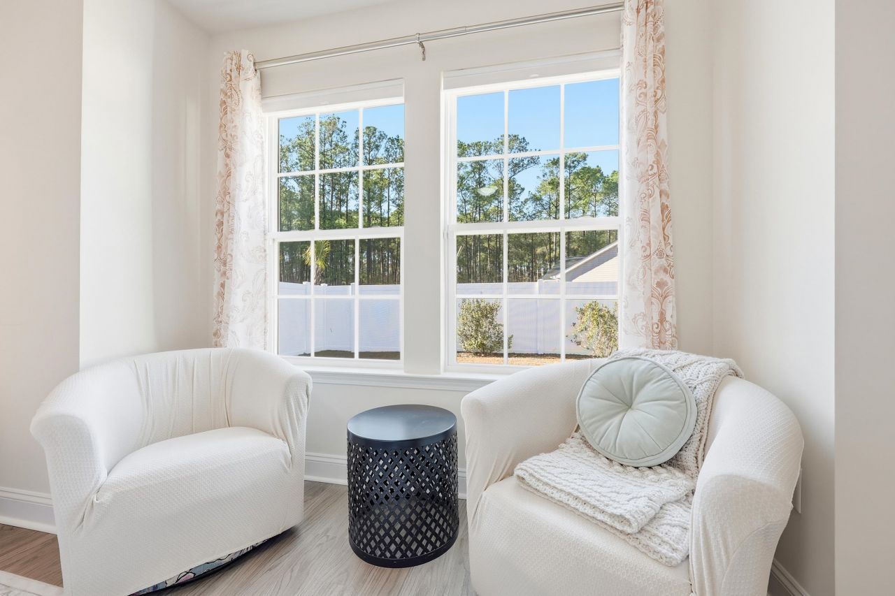 3835 Park Pointe Ave. Photo 14