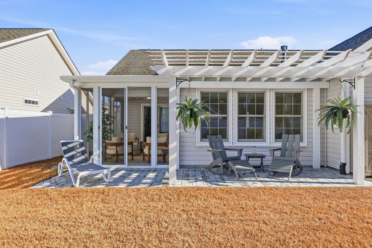 3835 Park Pointe Ave. Photo 26