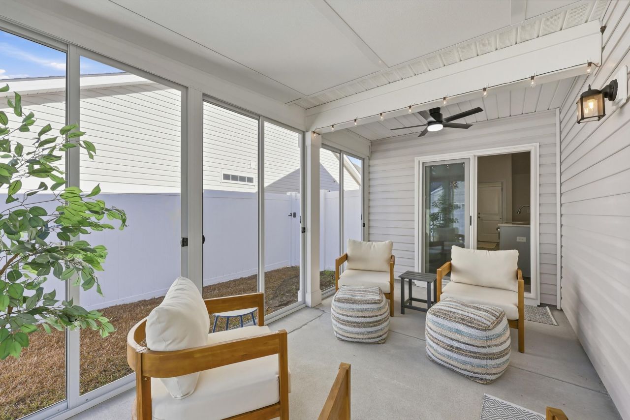 3835 Park Pointe Ave. Photo 28