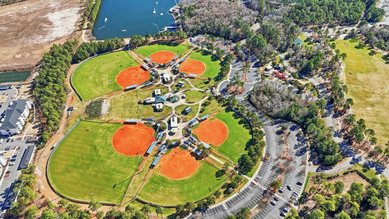 3835 Park Pointe Ave. Photo 38