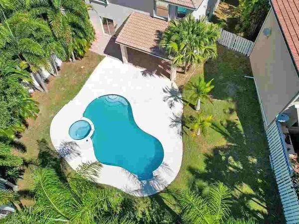 5302 Victoria Circle, West Palm Beach, FL 33409
