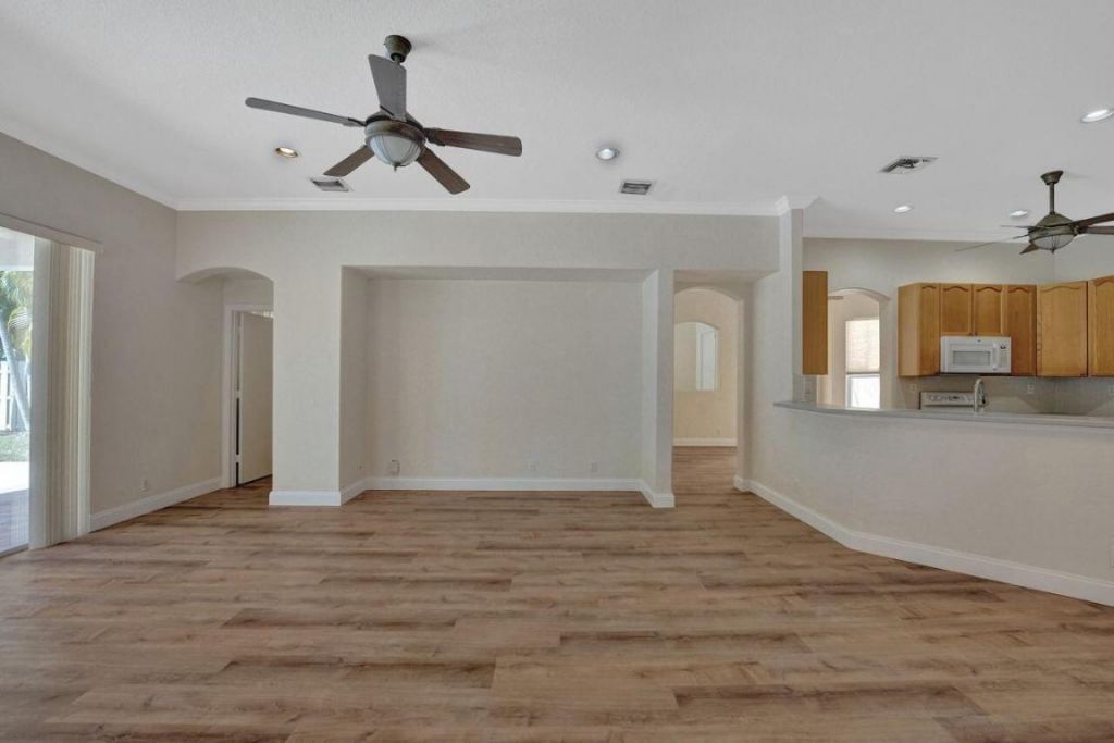 5302 Victoria Circle, West Palm Beach, FL 33409 Photo