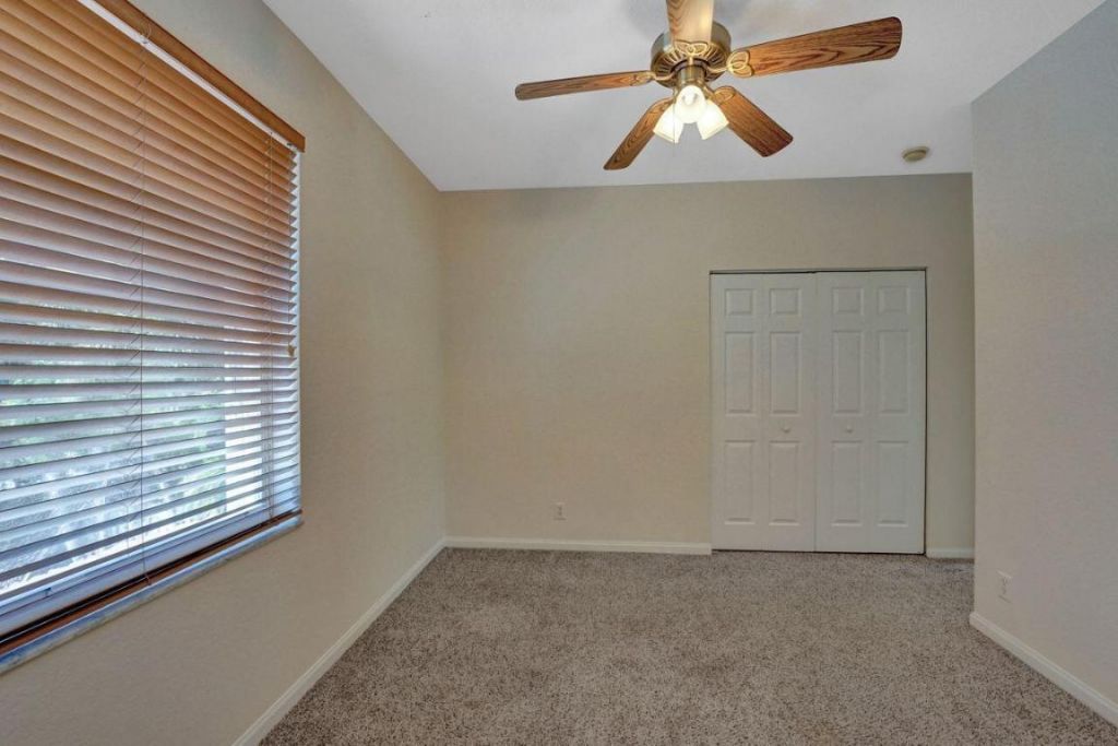 5302 Victoria Circle, West Palm Beach, FL 33409 Photo