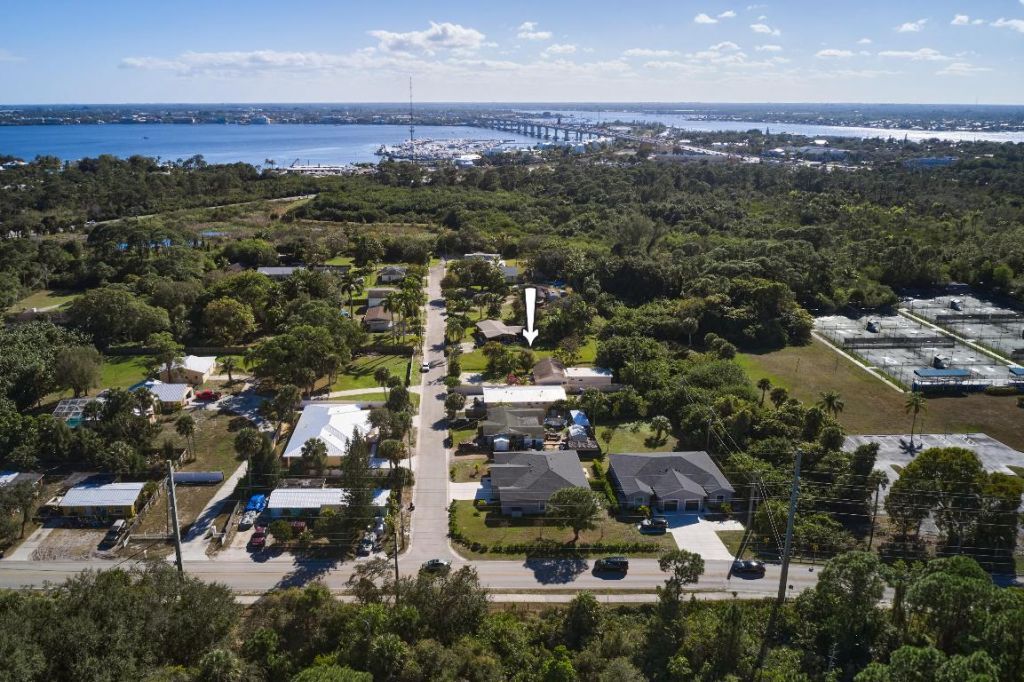 1328 NW Charlie Green Drive, Stuart, FL 34994 Photo