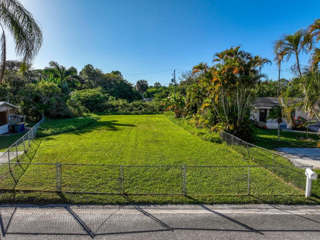 1328 NW Charlie Green Drive, Stuart, FL 34994 Photo