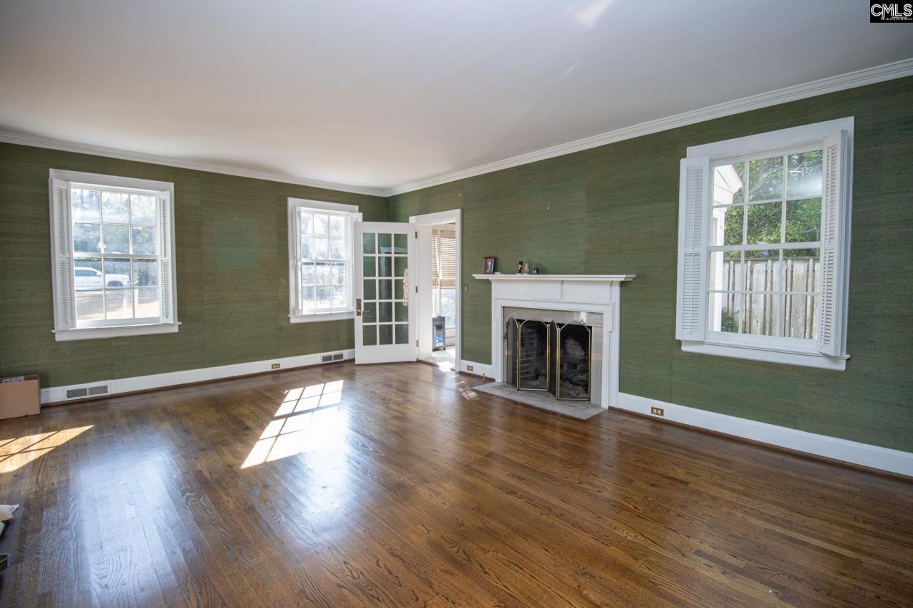 2631 Stratford Road Photo 5