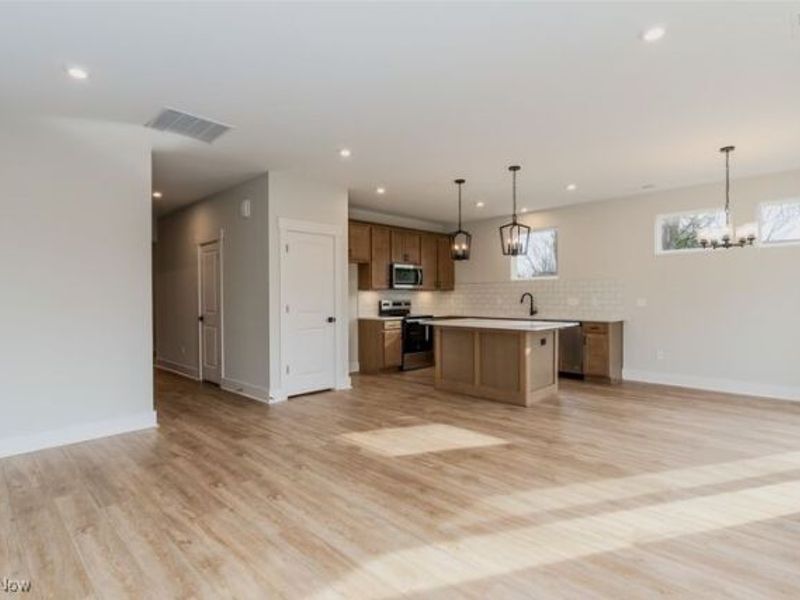 3624 Great Windsor Lane, Uniontown, OH 44685 Photo 6