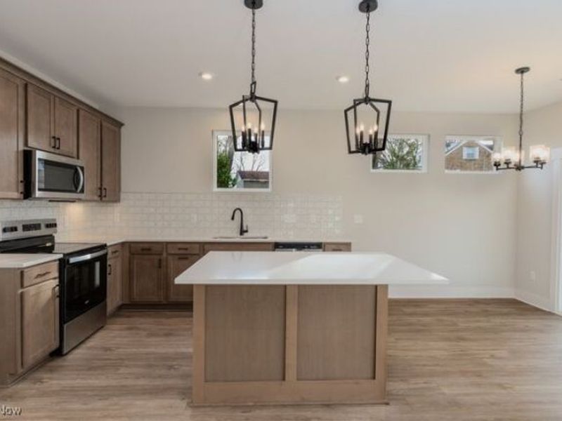 3624 Great Windsor Lane, Uniontown, OH 44685 Photo 8