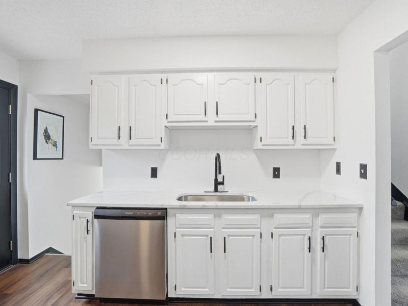 4672 Sperry Avenue, Columbus, OH 43230 Photo 10