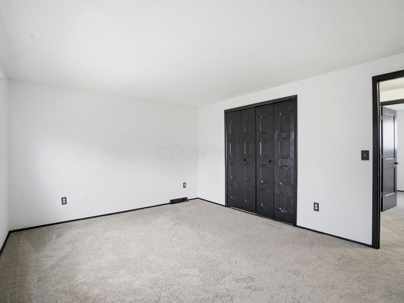 4672 Sperry Avenue, Columbus, OH 43230 Photo 12