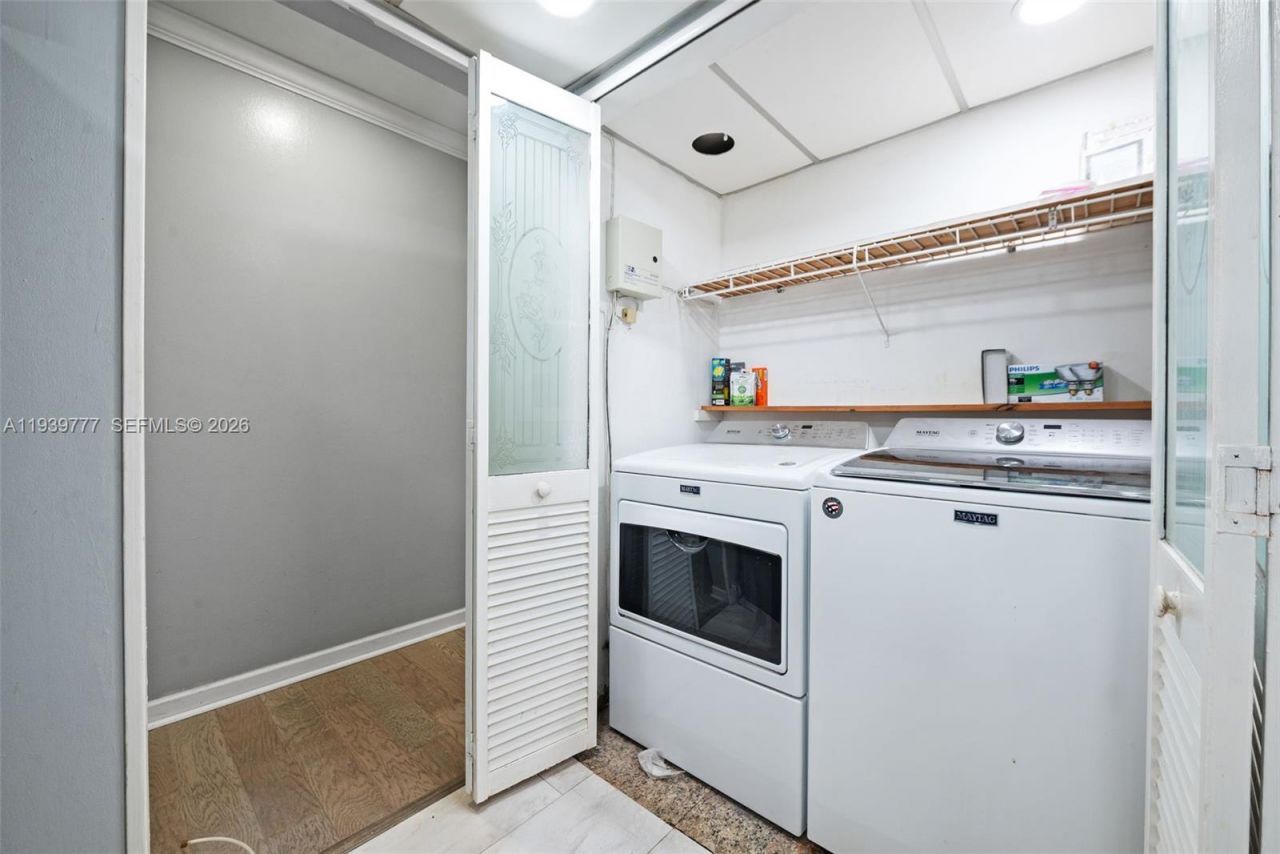 8001 NW 68th Ter, Tamarac, FL 33321 Photo