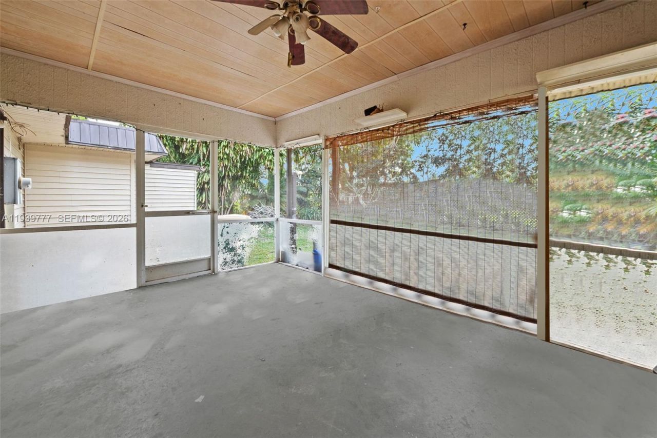 8001 NW 68th Ter, Tamarac, FL 33321 Photo