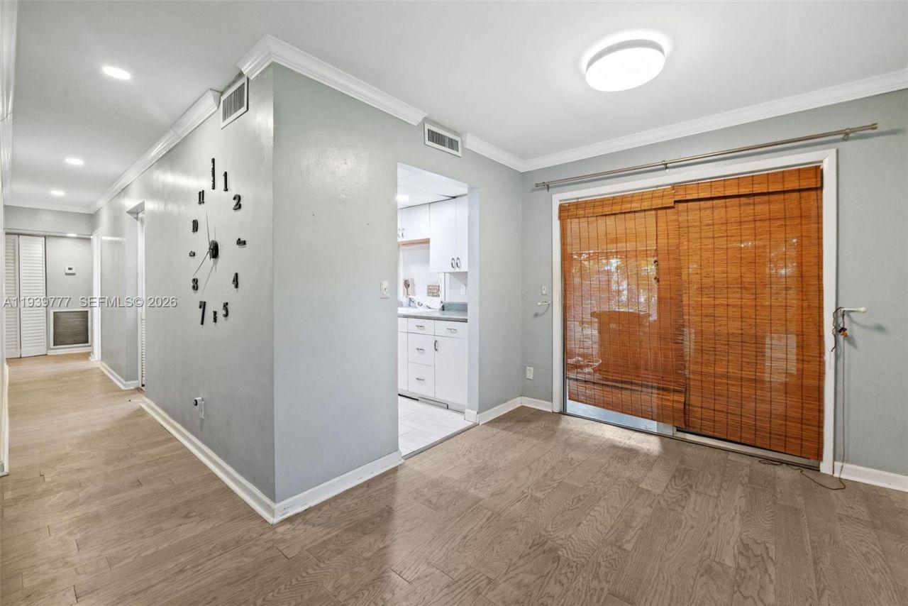 8001 NW 68th Ter, Tamarac, FL 33321 Photo