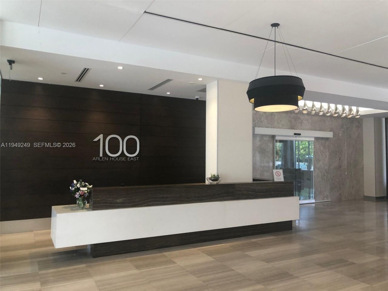 100 Bayview Dr , Unit 408, Sunny Isles Beach, FL 33160 Photo