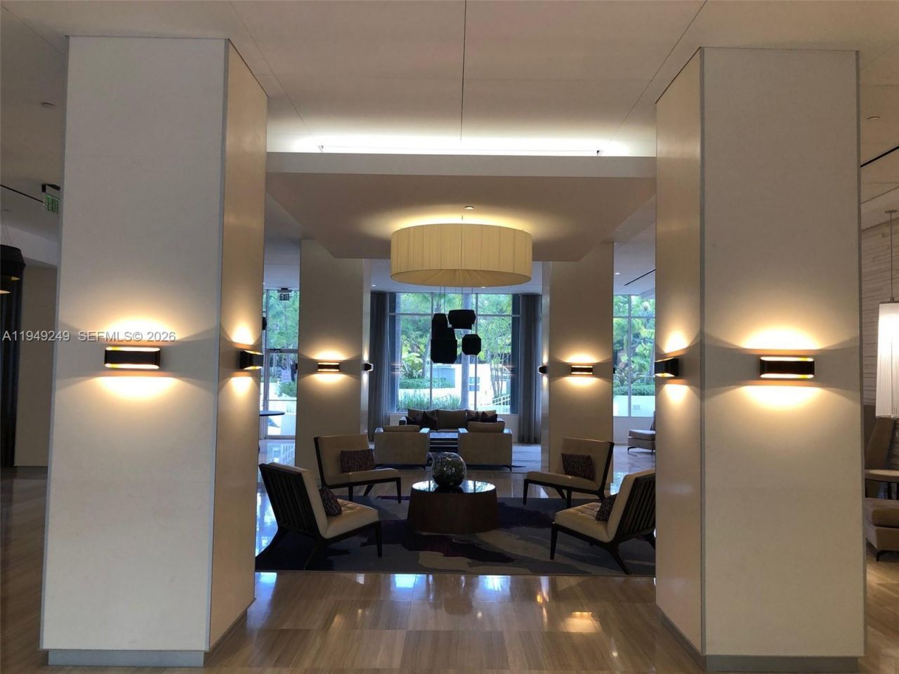 100 Bayview Dr , Unit 408, Sunny Isles Beach, FL 33160 Photo