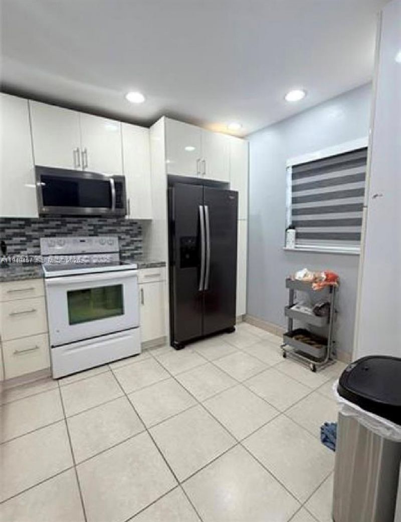 8931 N New River Canal Rd, Unit 4C, Plantation, FL 33324 Photo