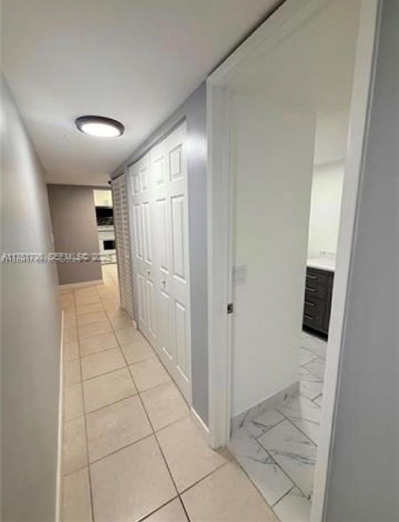 8931 N New River Canal Rd, Unit 4C, Plantation, FL 33324 Photo