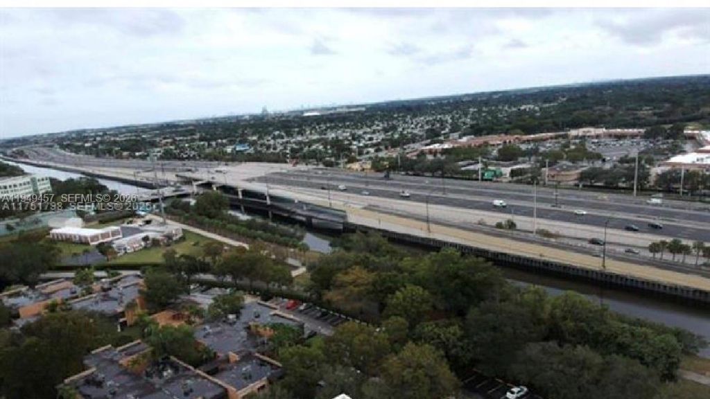 8931 N New River Canal Rd, Unit 4C, Plantation, FL 33324 Photo