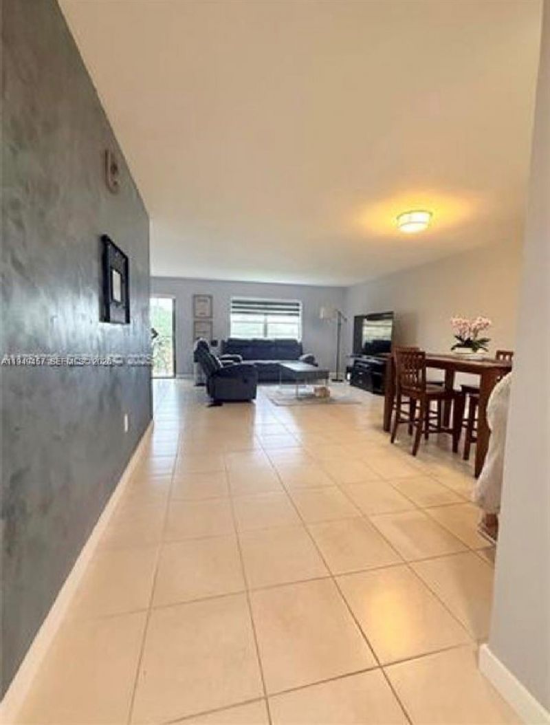 8931 N New River Canal Rd, Unit 4C, Plantation, FL 33324 Photo