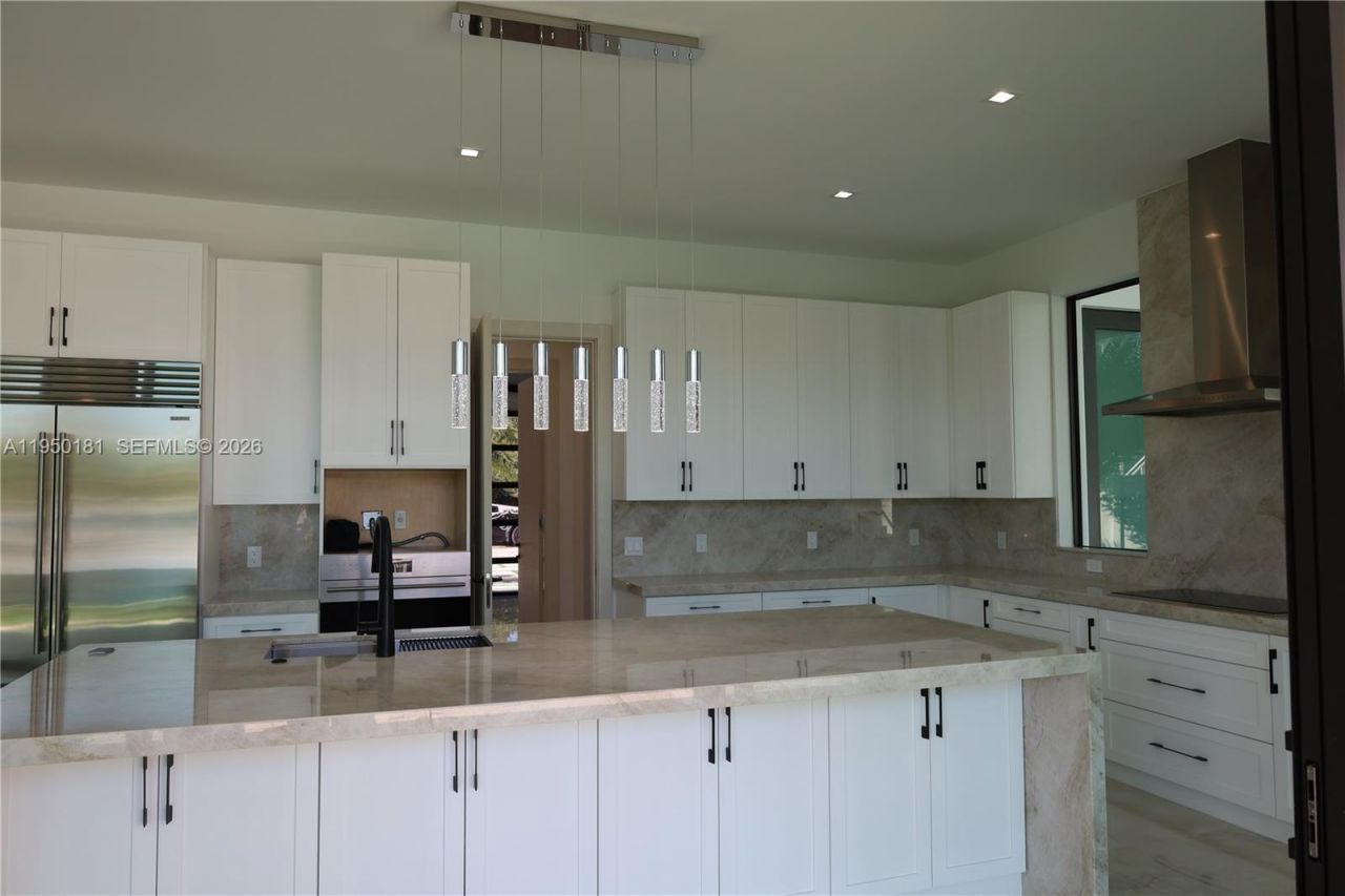 258 Caribbean Dr , Key Largo, FL 33037 Photo