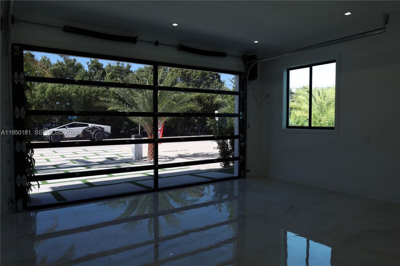 258 Caribbean Dr , Key Largo, FL 33037 Photo