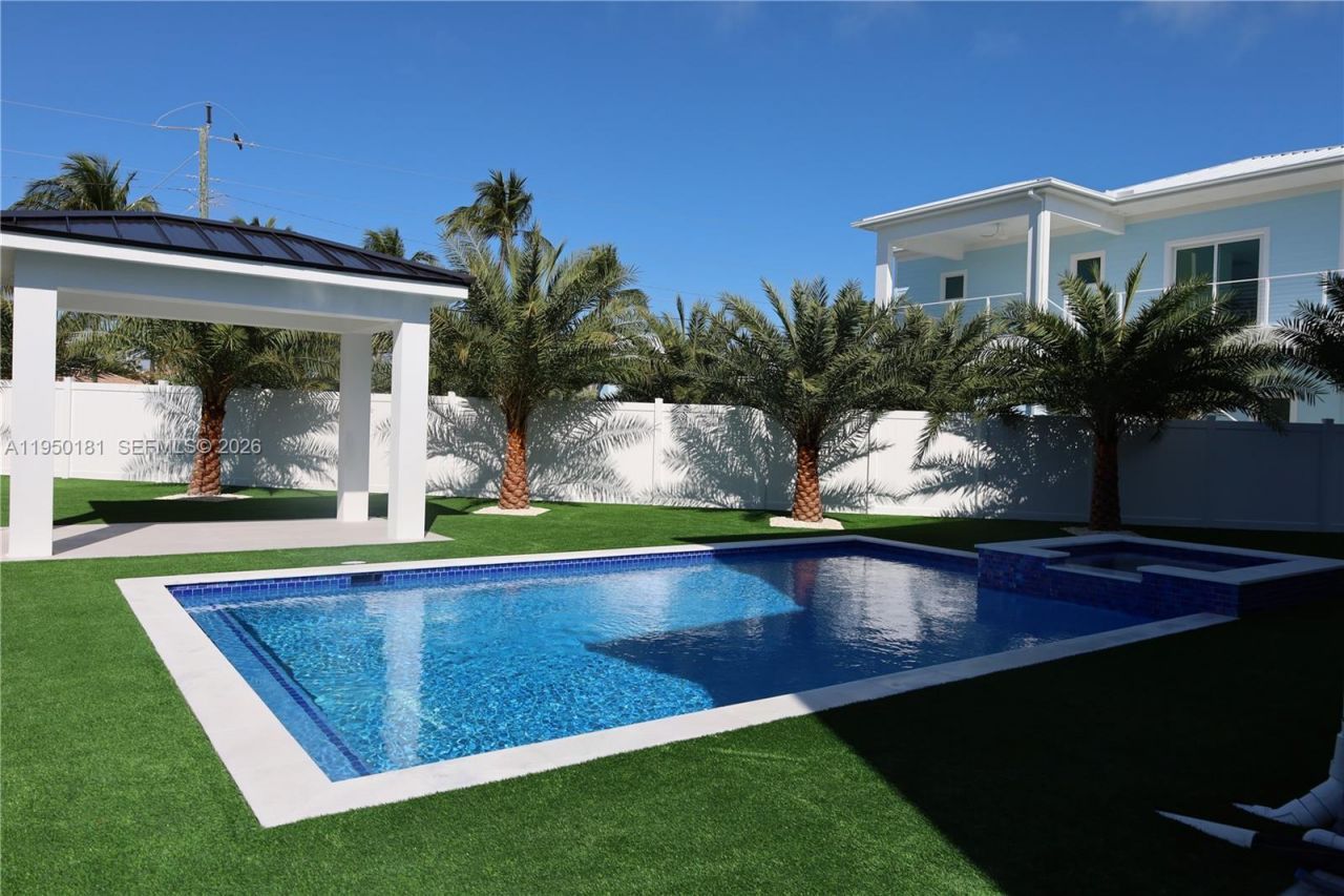 258 Caribbean Dr , Key Largo, FL 33037 Photo