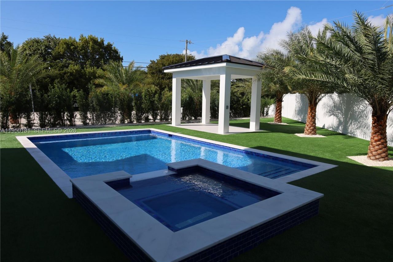 258 Caribbean Dr , Key Largo, FL 33037 Photo