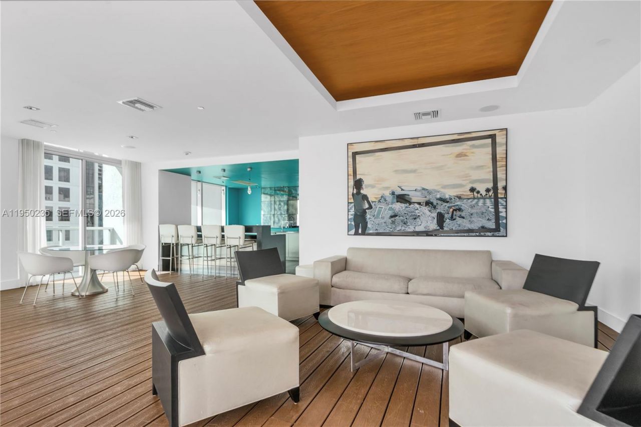 500 Brickell Ave , Unit 2203, Miami, FL 33131 Photo